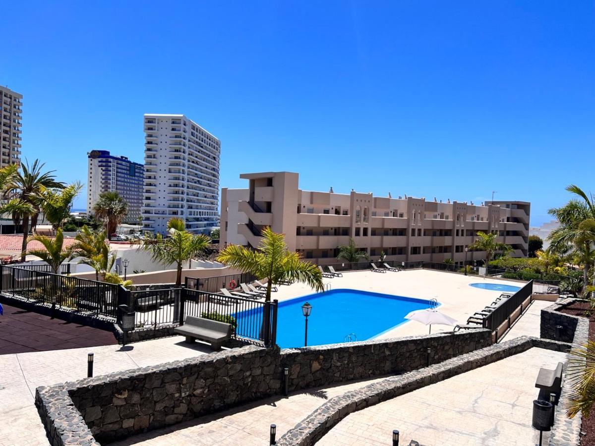 Seaview Paradise Hard Rock Apartment Адехе Экстерьер фото