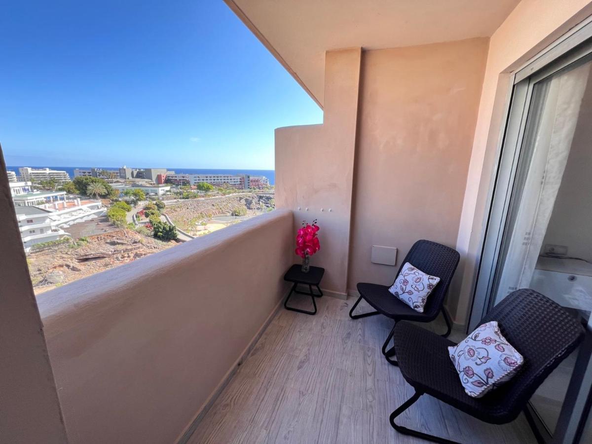 Seaview Paradise Hard Rock Apartment Адехе Экстерьер фото
