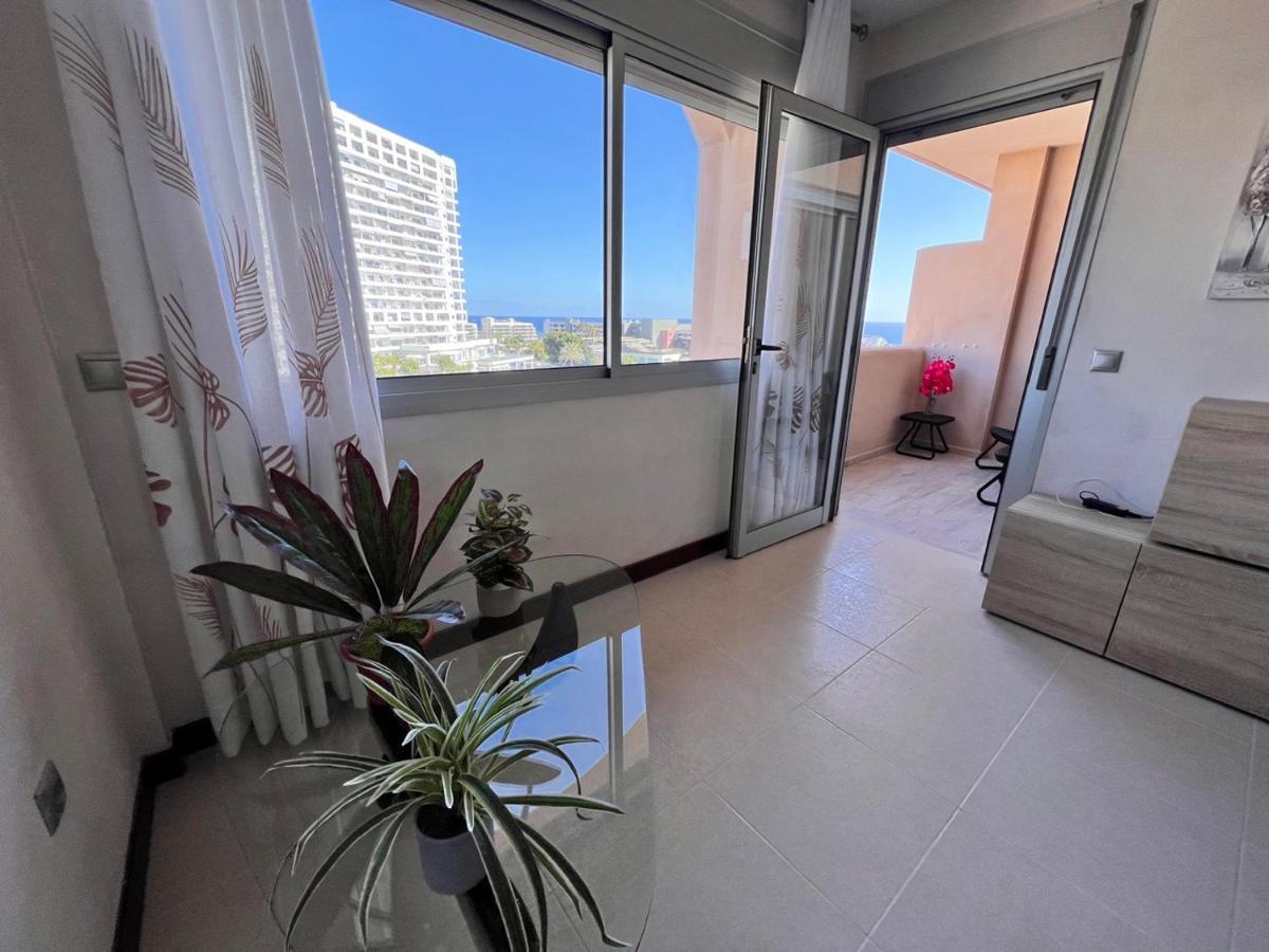 Seaview Paradise Hard Rock Apartment Адехе Экстерьер фото