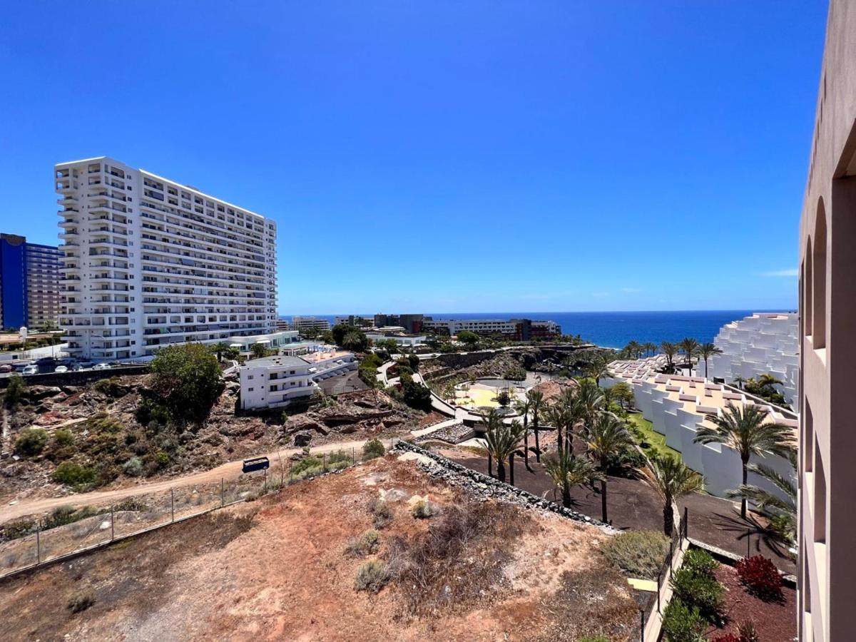 Seaview Paradise Hard Rock Apartment Адехе Экстерьер фото