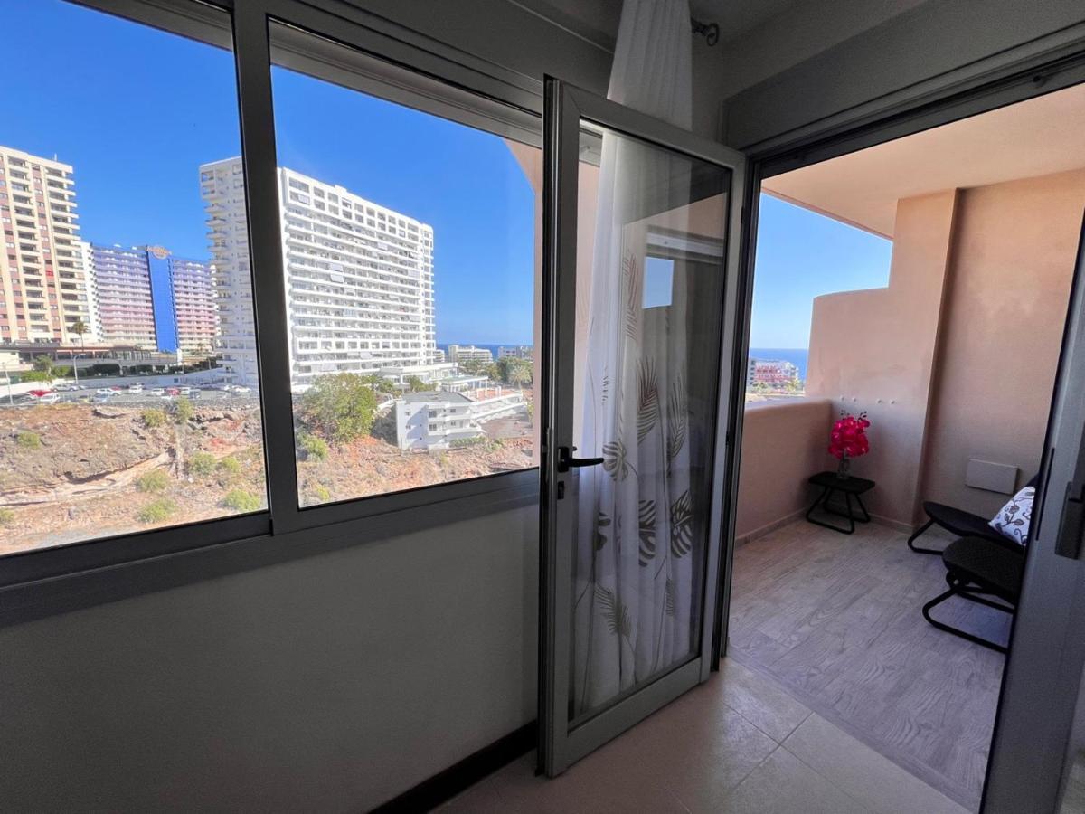 Seaview Paradise Hard Rock Apartment Адехе Экстерьер фото